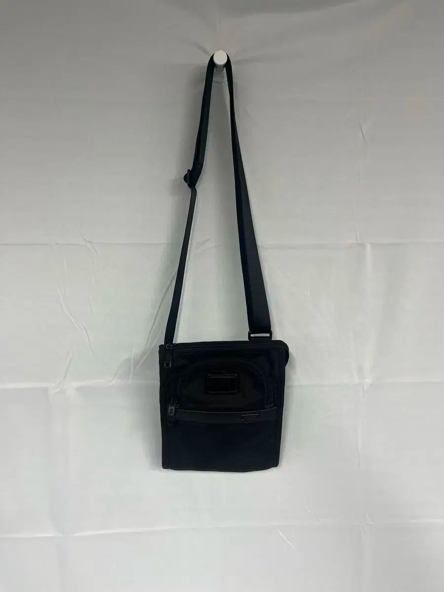 Tumi Tumi トゥミ アルファ クロスバッグ