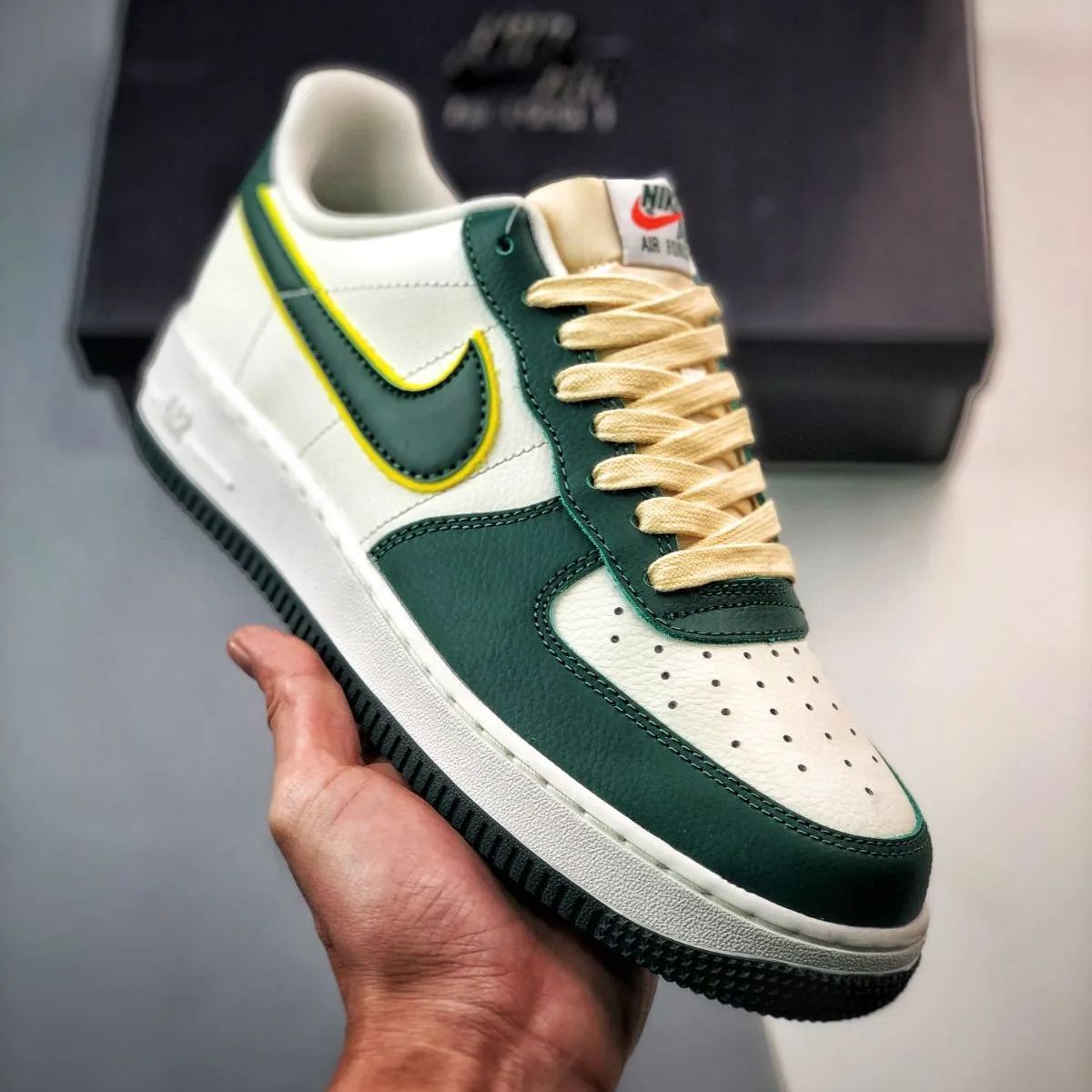 Nike Air Force 1 Low '07 LV8 