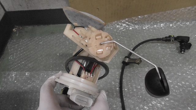 ダンク AF74-1005xxx の フューエル ポンプ 1757472991 BRIGHTFACE_UK