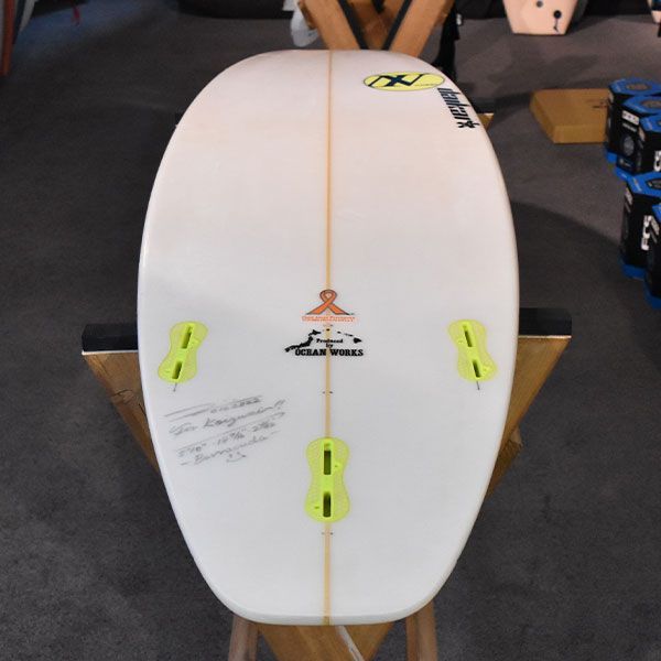 中古】INSPIRE SURFBOARD インスパイア サーフボード BARRACUDA