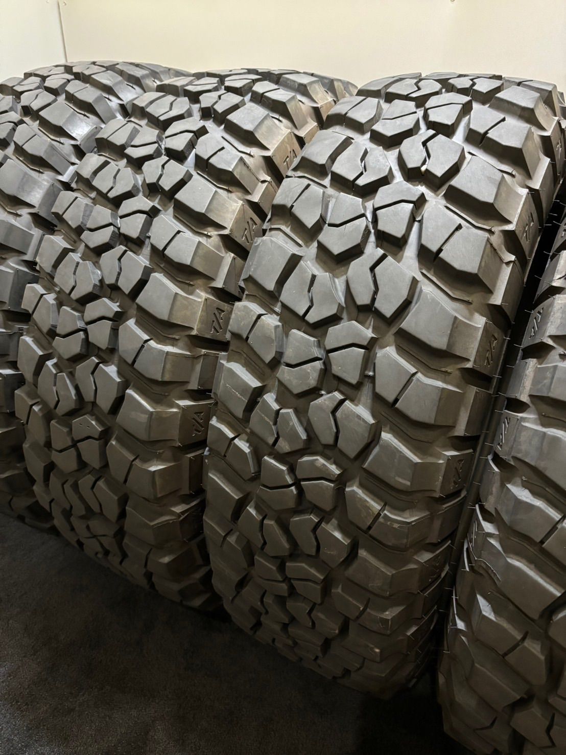 LT 255/75R17 111/108Q BFGoodrich 4本セット