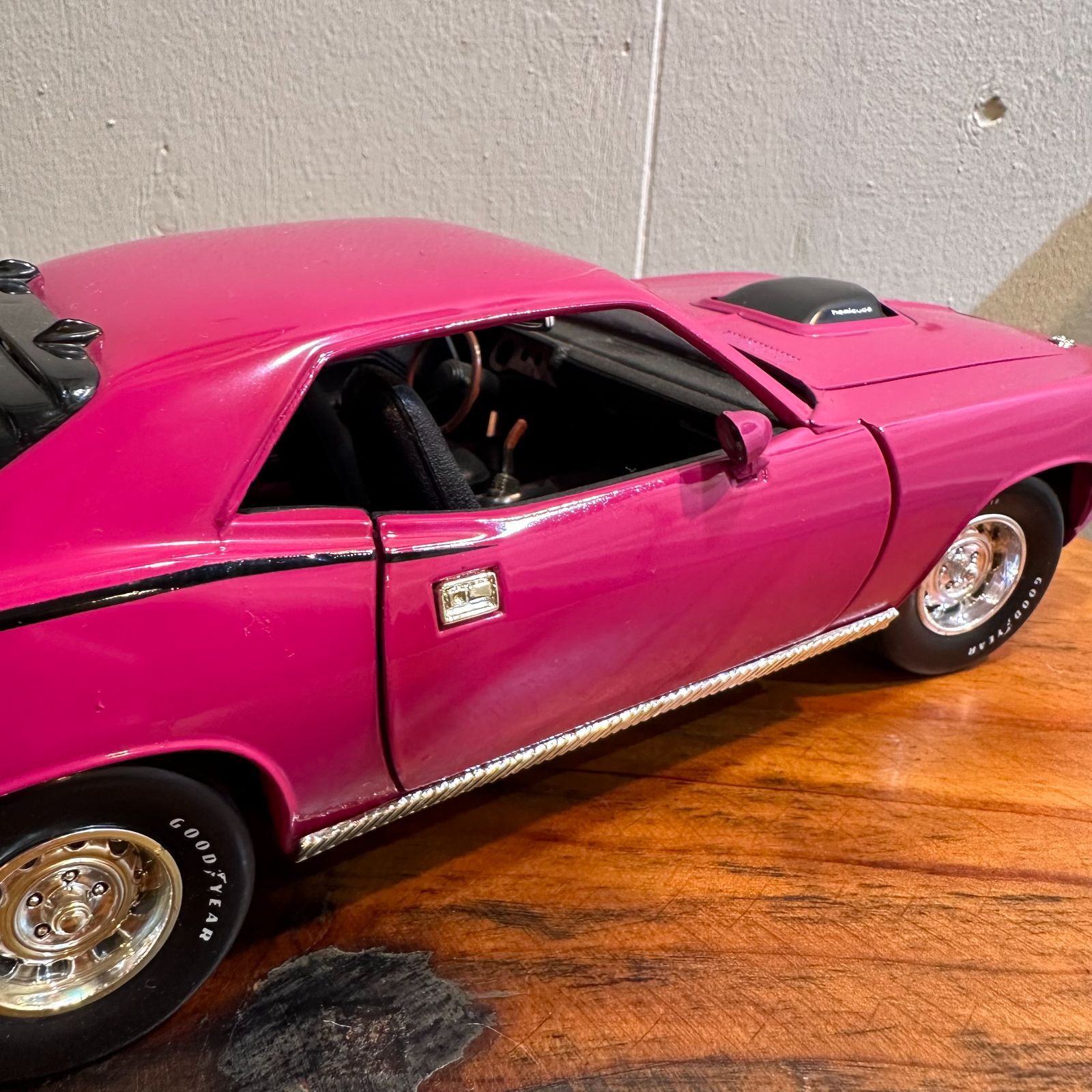 No198ミニカー1/18箱あり1970 PLYMOUTH HEMI CUDA No198ミニカー1/18箱あり1970 PLYMOUTH HEMI CUDA - メルカリ