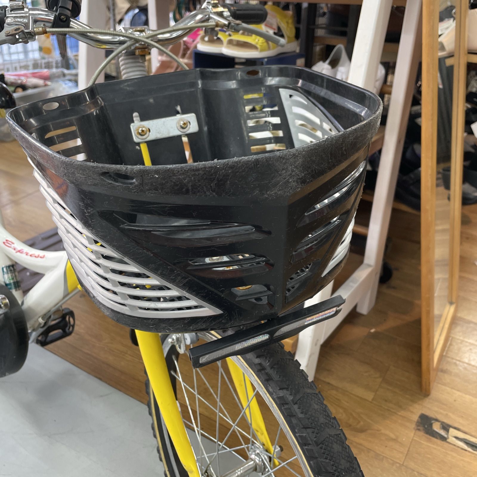 R703 ☀️子供自転車