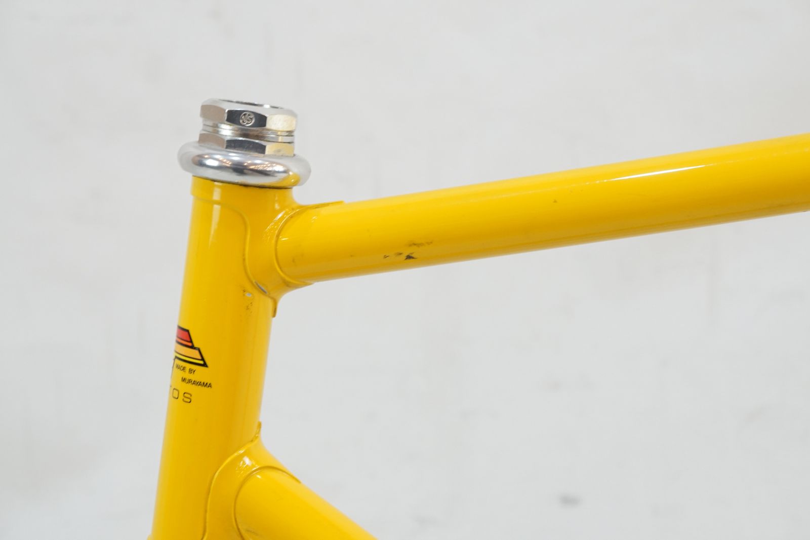 ピストフレーム