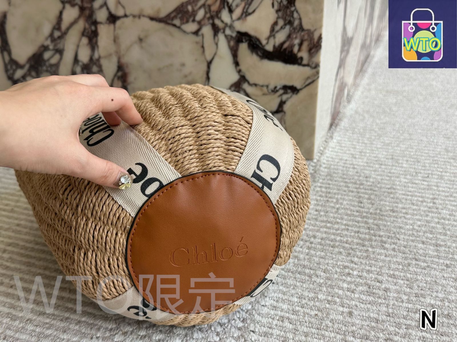 Chloé ストロー かごバッグ　新品　未使用　タグ付 Chloé ストロー かごバッグ 新品 未使用 タグ付 Chloé ストロー