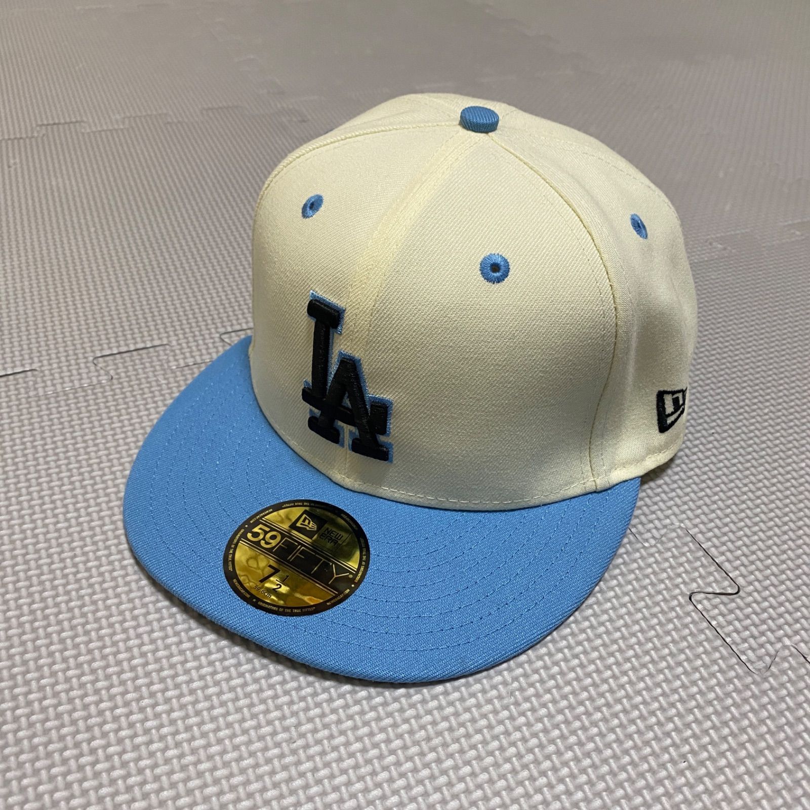 《NEWERA》ニューエラ　ロサンゼルス　ドジャース　59FIFTY 　 2トーン　キャップ　オフホワイト　UNCブルー　つば裏　グレー　7 1/2