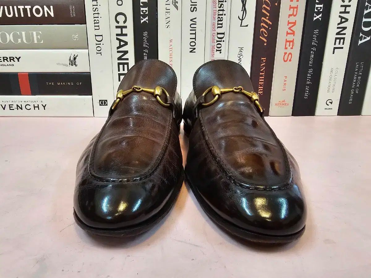 GUCCI グッチ