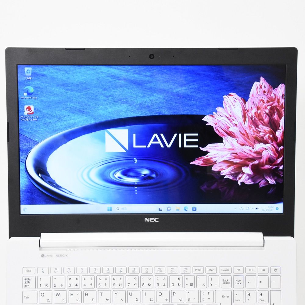 【美品!】中古PC ノートPC NEC LAVIE PC-NS300KAW NS300/K Win11 Home 64ビット Core  i3-7020U 2.30GHz SSD 256GB メモリ 8GB ホワイト