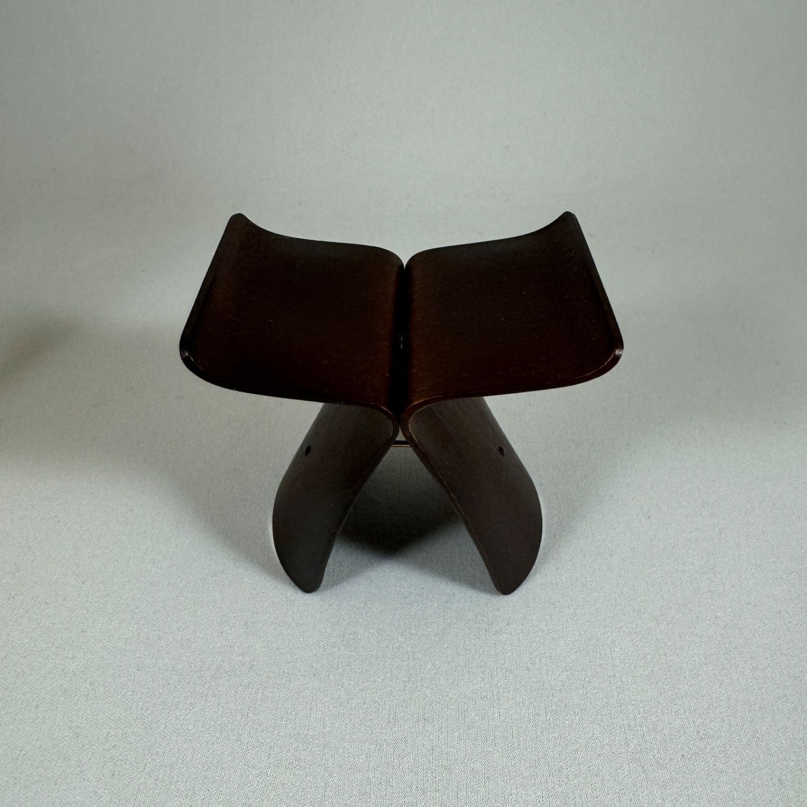 ○[超美品] VITRA 柳宗理 バタフライチェア ミニチュア チェア 置物 ○[超美品] VITRA 柳宗理 バタフライチェア ミニチュア チェア 置物