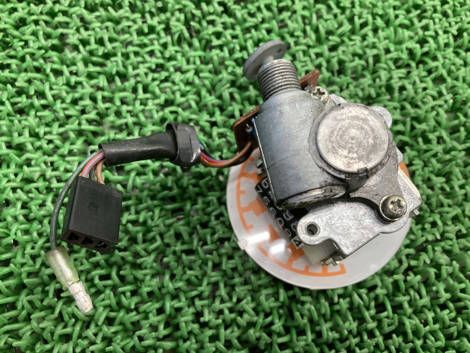 TZR250 1KT 純正メーター 室内保管 ヤマハ純正 TZR250 メーターケース ヤマハ 純正 バイク 部品 1KT メーターカバー