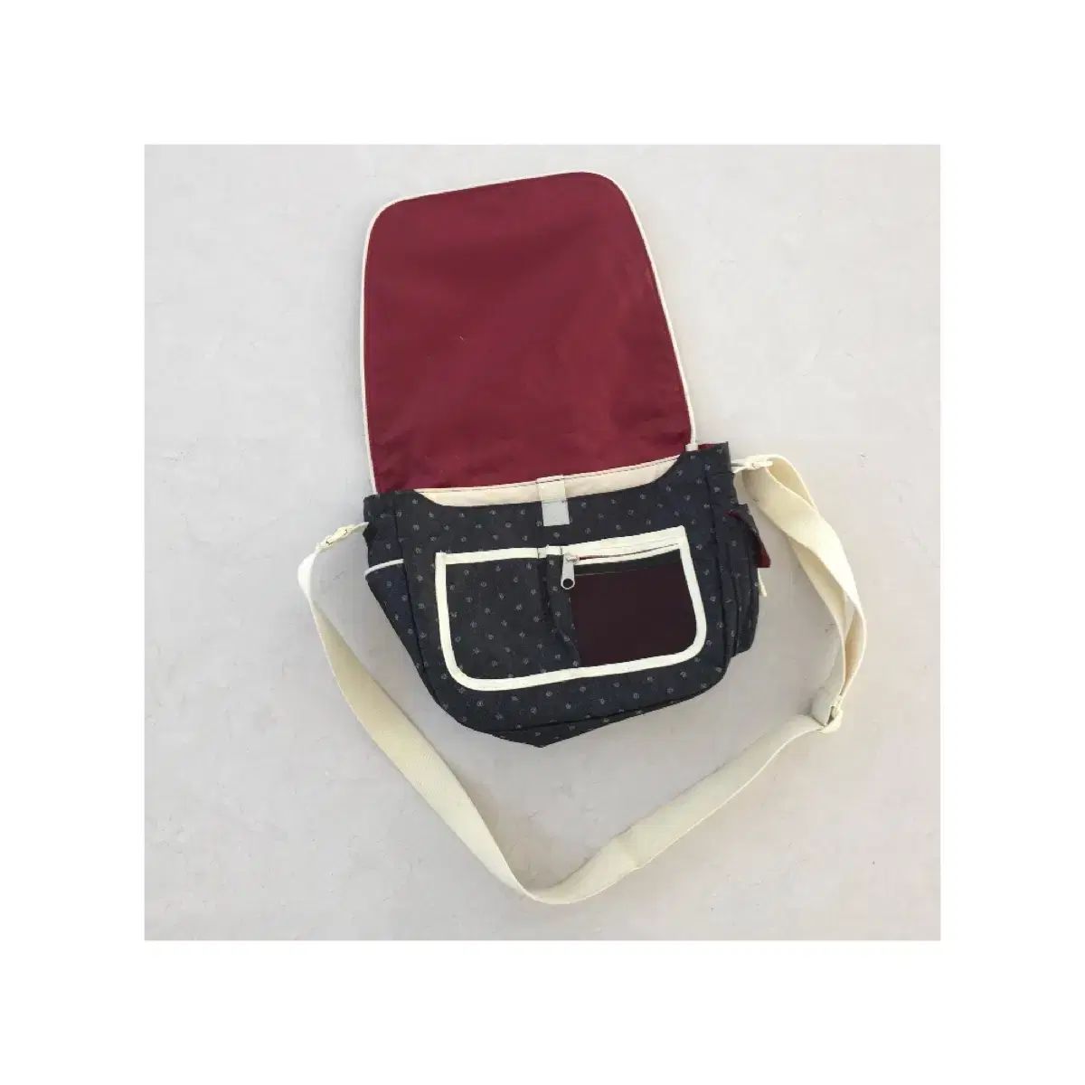 Jansport dot