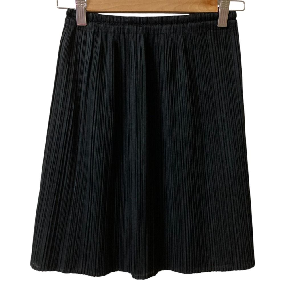 ISSEY MIYAKE PLEATS PLEASE プリーツスカート　黒 美品】プリーツプリーズ イッセイミヤケ ジップアップ プリーツ