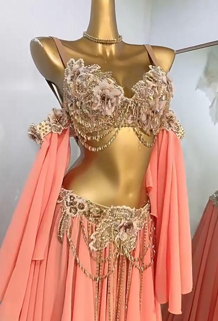 ベリーダンス衣装　ブラ、ベルト、スカート、サーモンピンク色 ベリーダンス衣装 ターキッシュスタイル ピンク ブラベルト、スカート