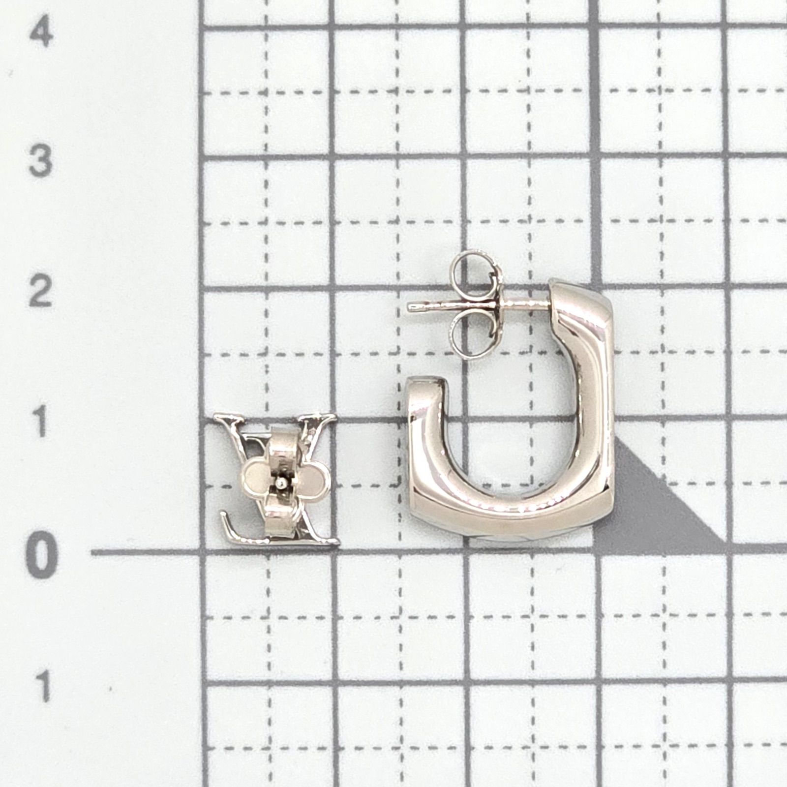 ranルイヴィトン M01777 モノグラム ピアス LE1294 片耳 LOUIS VUITTON