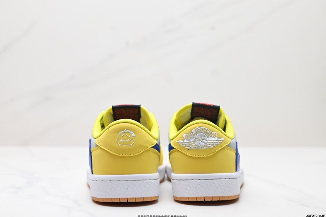 ナイキ ジョーダン　トラヴィス　スコット　エアジョーダンロー　カナリ Travis Scott × Nike WMNS Air Jordan 1 Retro Low OG Canary