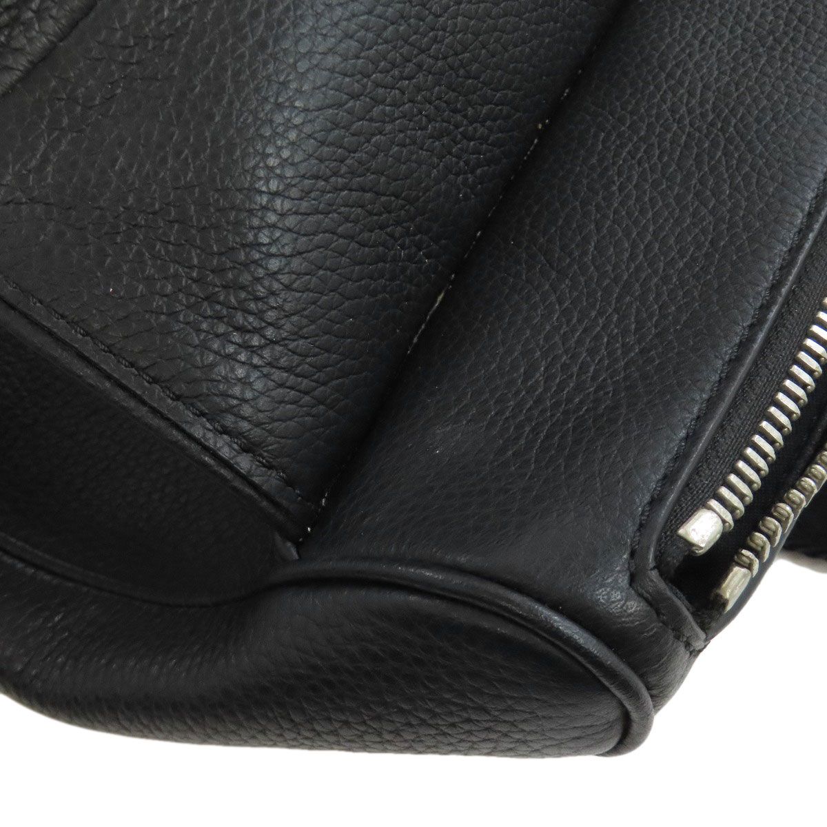 クリスチャンディオール