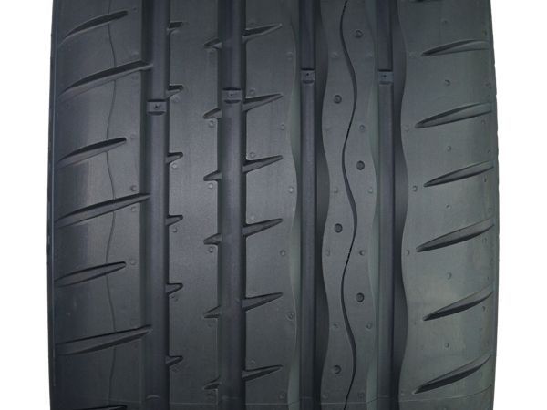 235/35R19ラウフェン2本 楽天市場】laufenn 235/35r19の通販