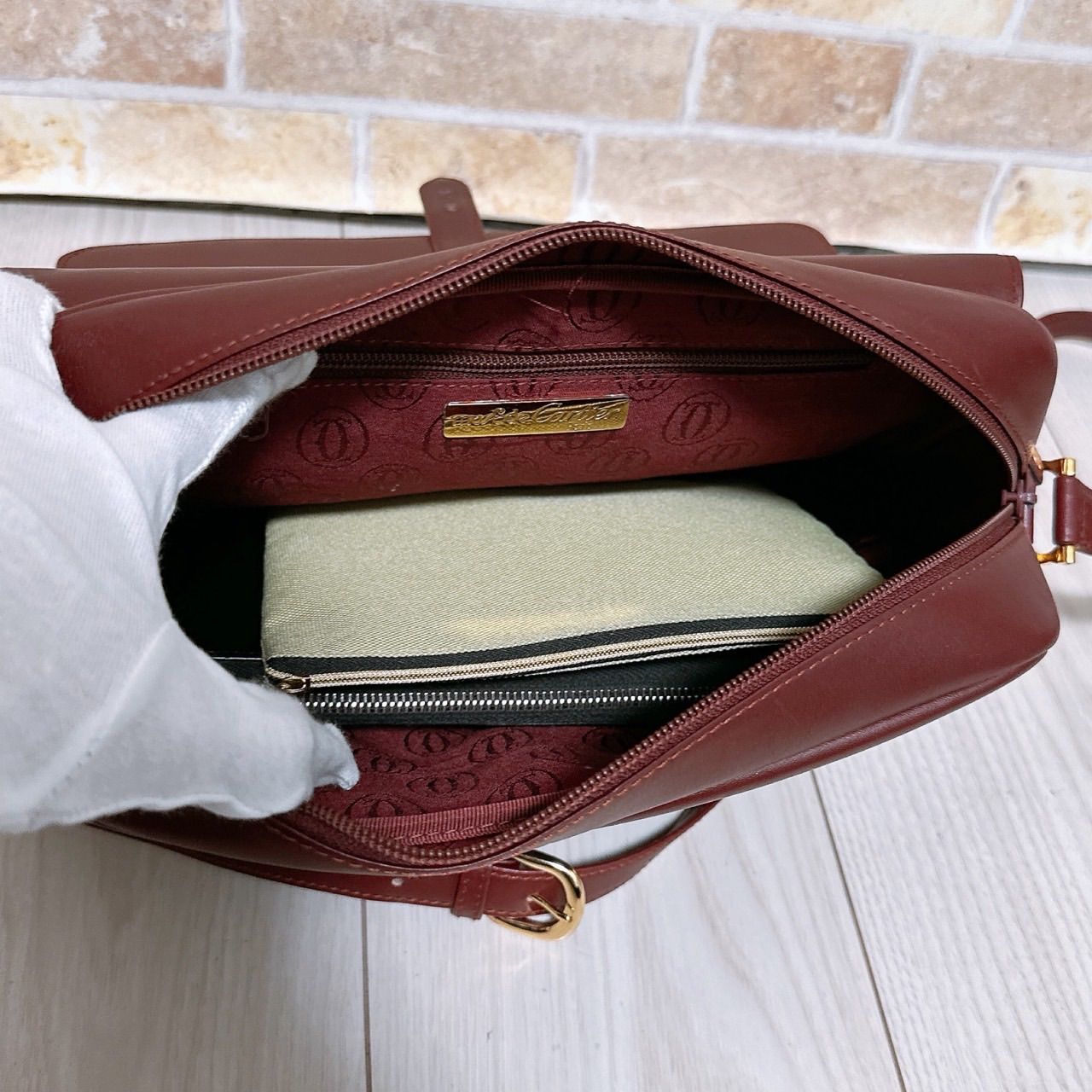 美品)Cartier (カルティエ)ショルダーバッグ マストライン ボルドー 