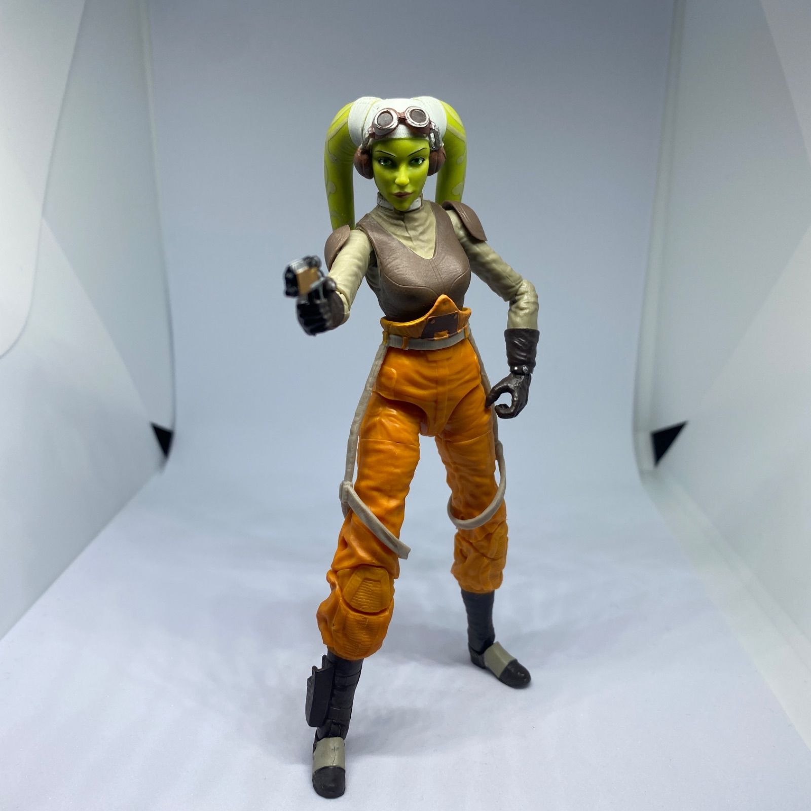 くう　スターウォーズ　ブラックシリーズ　ヘラ　シンドゥーラ、アーマラー Amazon.co.jp: スター・ウォーズ ブラックシリーズ 6インチ