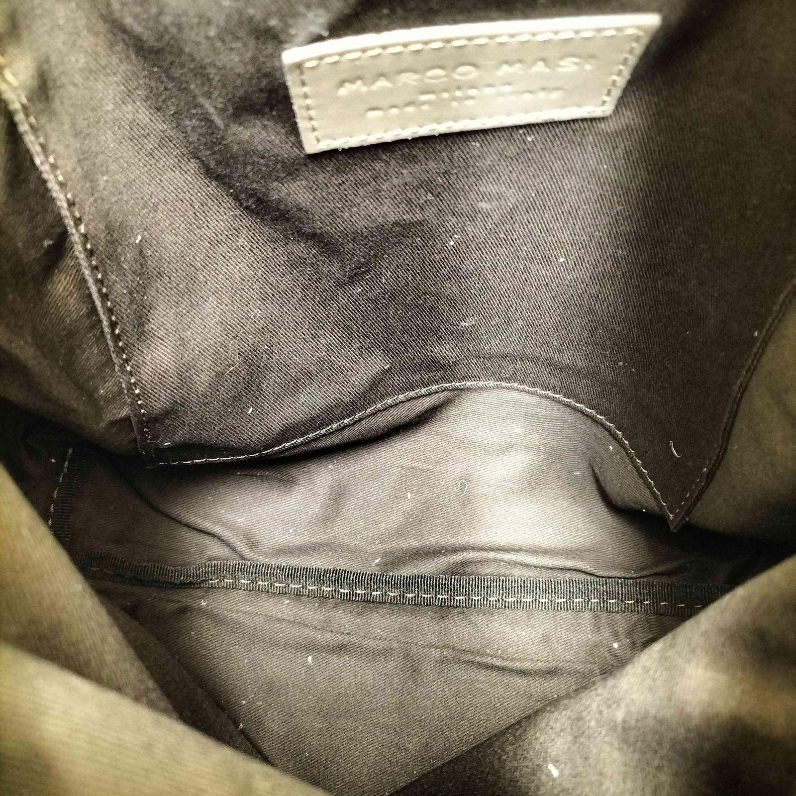 マルコマージ MARCO MASI イタリア製 レザー ステッチ チェーン