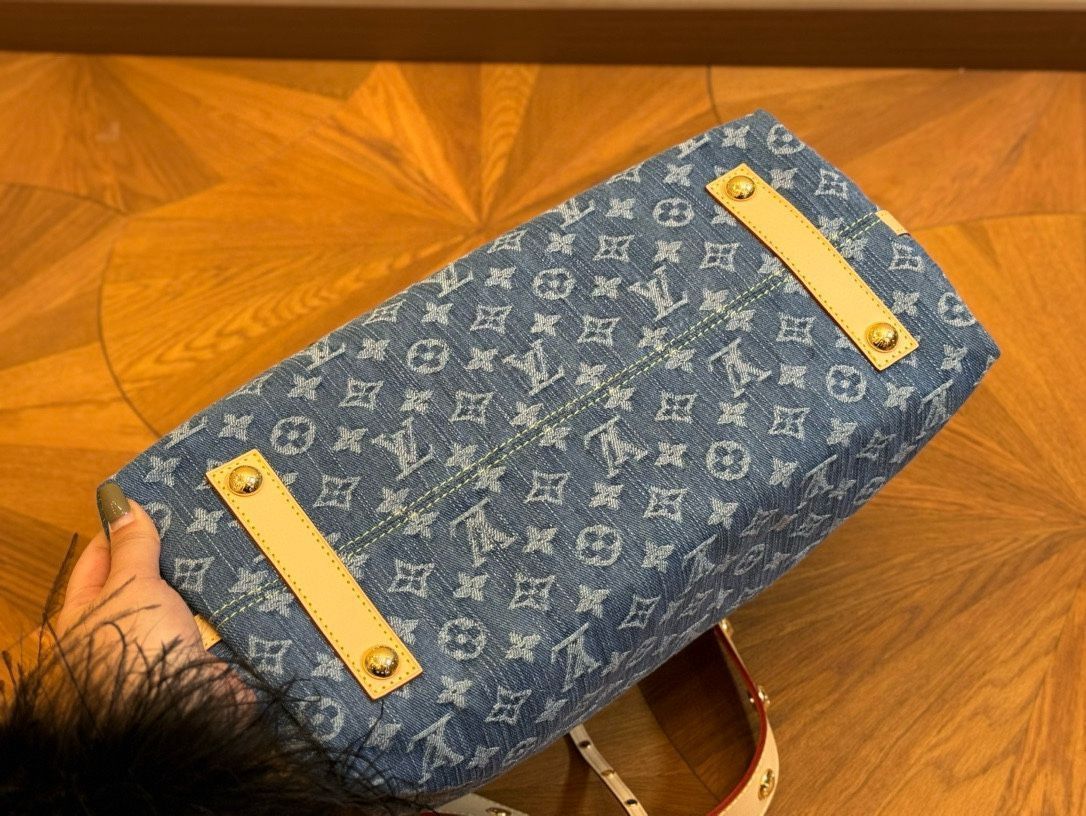 ショルダーバッグ