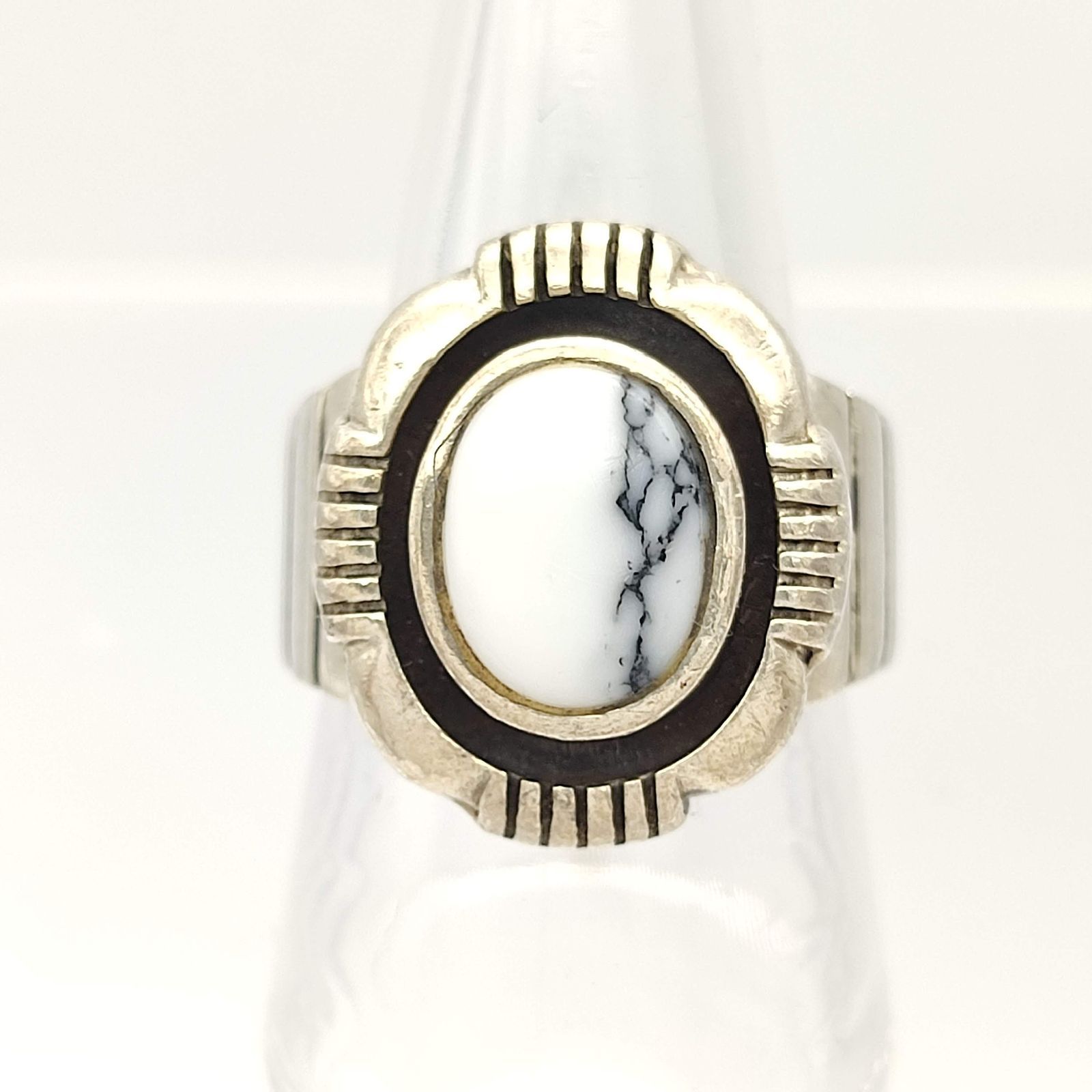 ホワイトバッファロー シルバー925 リング 美品】ホワイトバッファローシルバーリング SILVER シルバー925