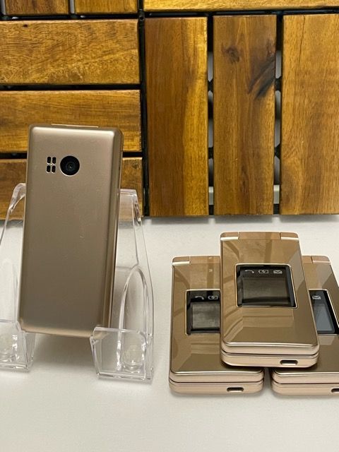 新品同様 使用少 SIMフリー SoftBank かんたん携帯11 ゴールド