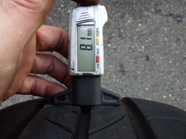 ラジアルタイヤ トーヨー