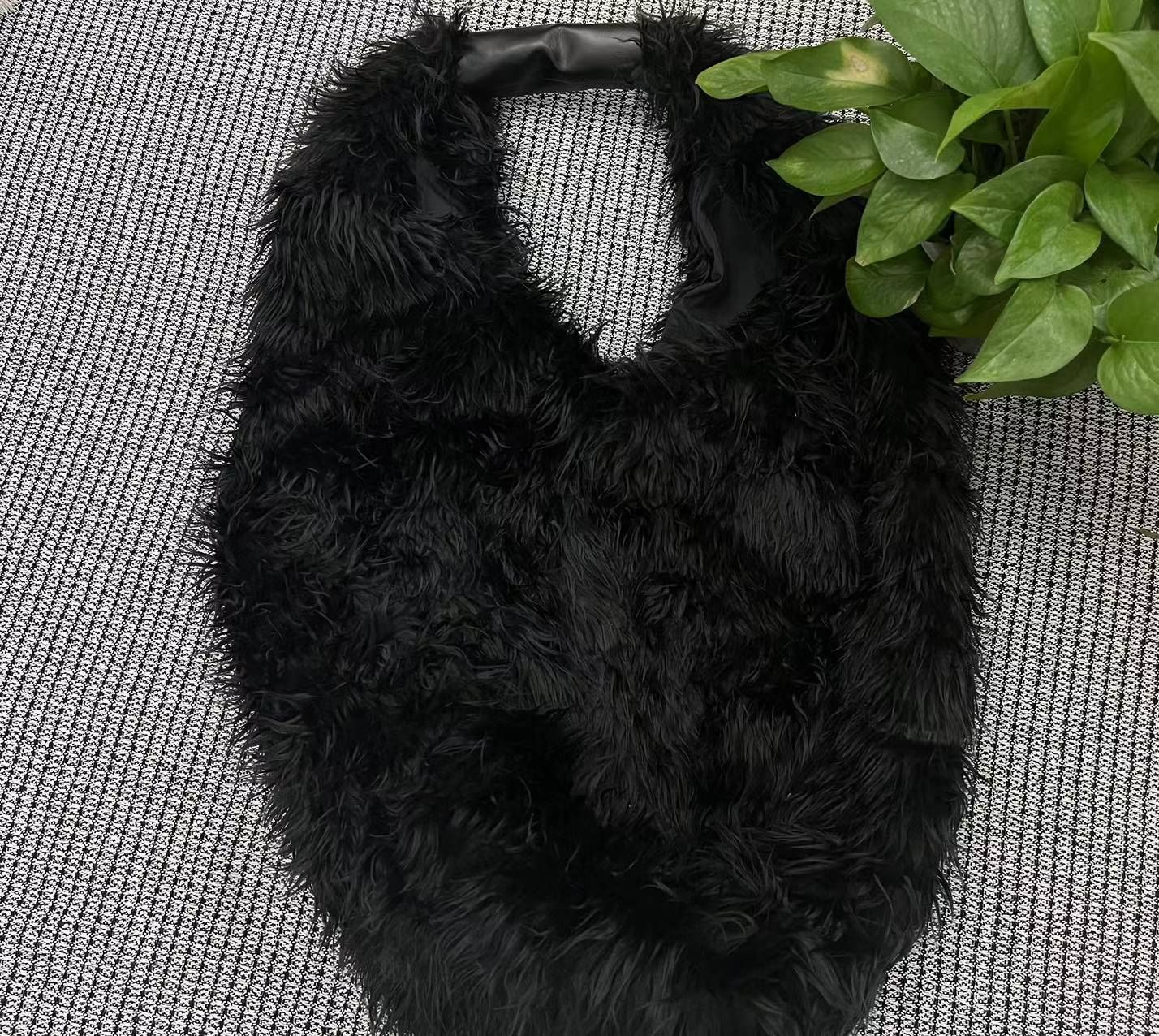 新品 OUR LEGACY DRIP BAG Black Fake Fur