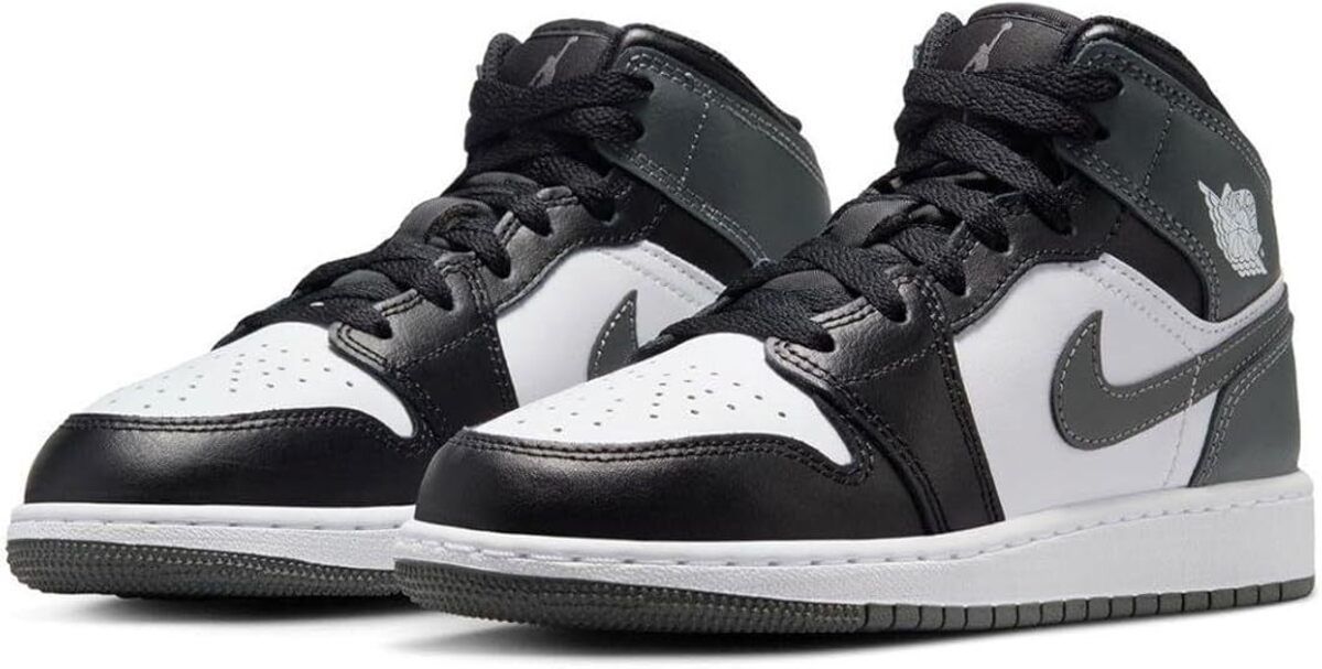 [ナイキ] エア ジョーダン 1 ミッド GS [J AIR JORDAN 1 MID GS] ブラック/ホワイト/アイアングレー DQ8423-001  