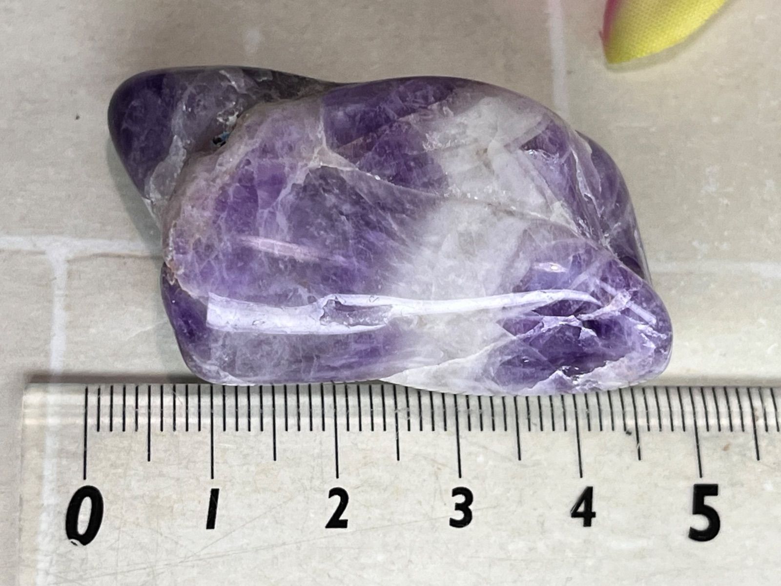 シェブロンアメジスト ケープ 紫水晶 握り石 タンブル 原石 紫水晶