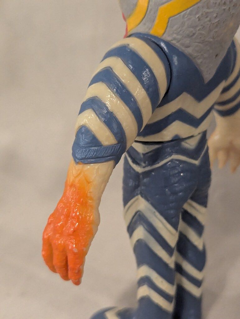 分身宇宙人ガッツ星人 タグ付き バンダイウルトラ怪獣シリーズ35