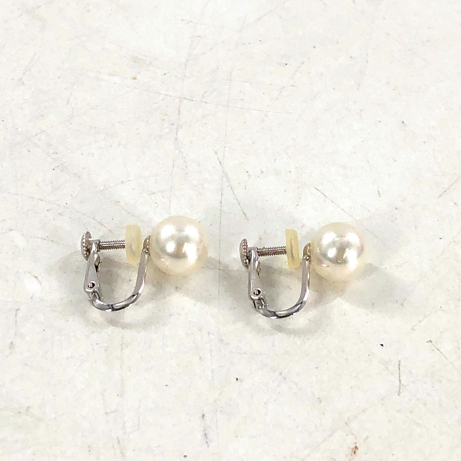 イヤリング 8.2mm-8.4mm