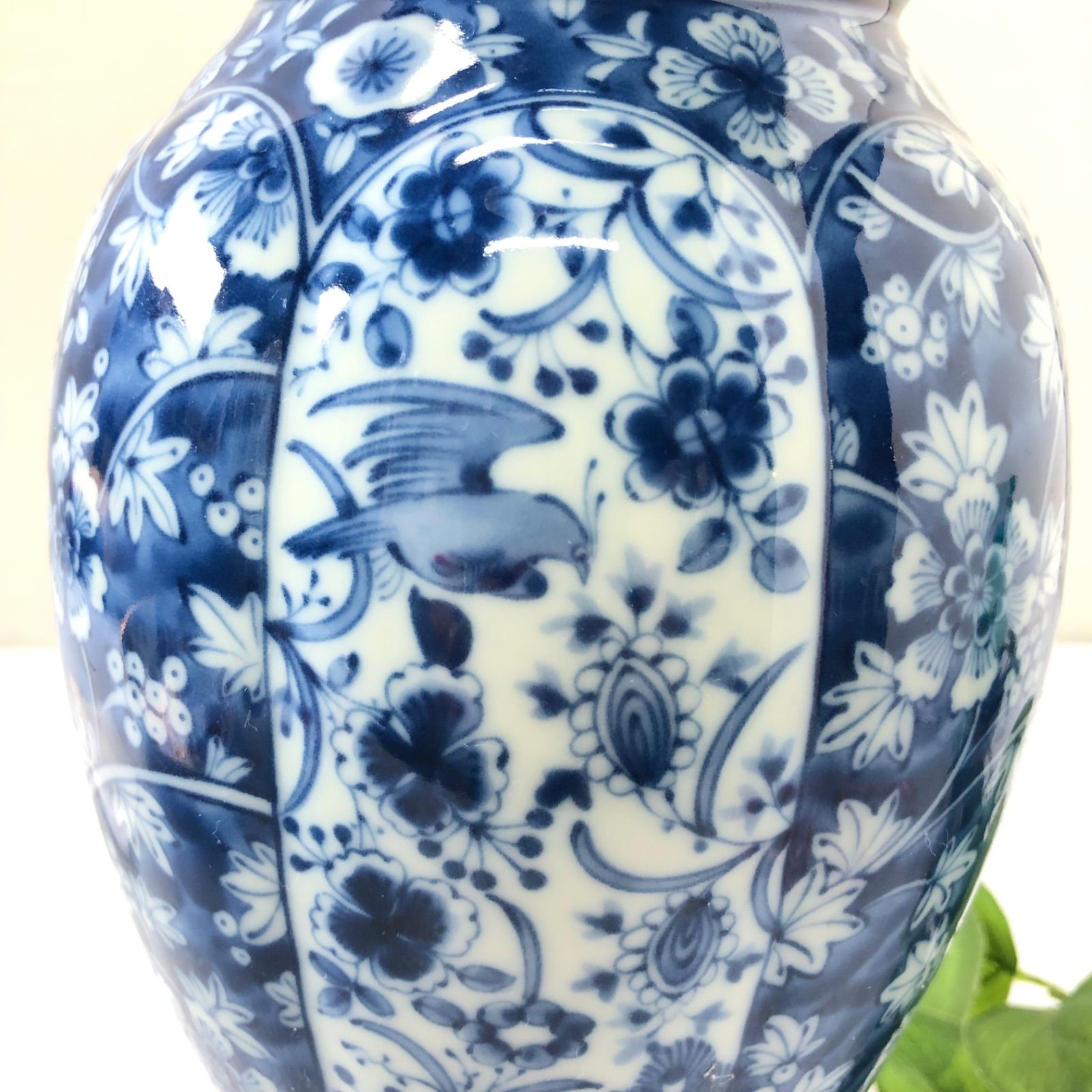 龍峰窯 染付更紗花瓶 花鳥文 藍染付 花風流 三洋陶器 工芸品 35cm 花鳥文花瓶 陶磁器 花入 花器 花道具 インテリア 花瓶 壺 花生 生花  フラワーベース 陶器 伝統工芸 昭和レトロ 飾り壺 花入れ