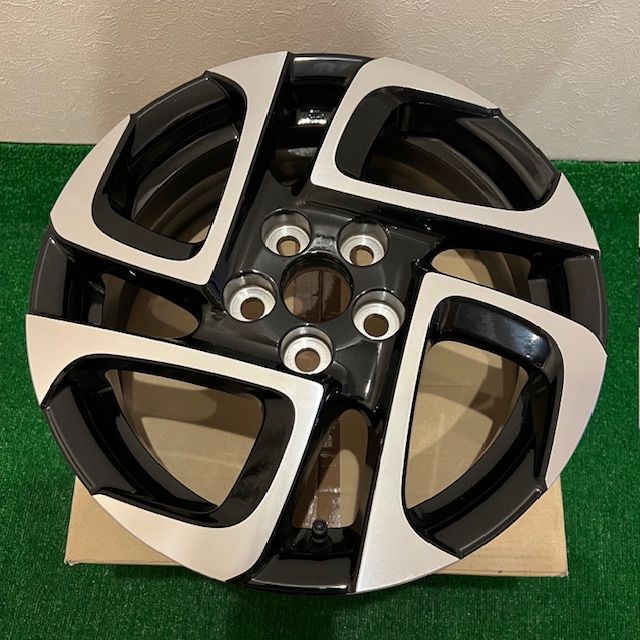 トヨタ純正 シエンタ 純正アルミホイール 品番：42611-52D20 1本