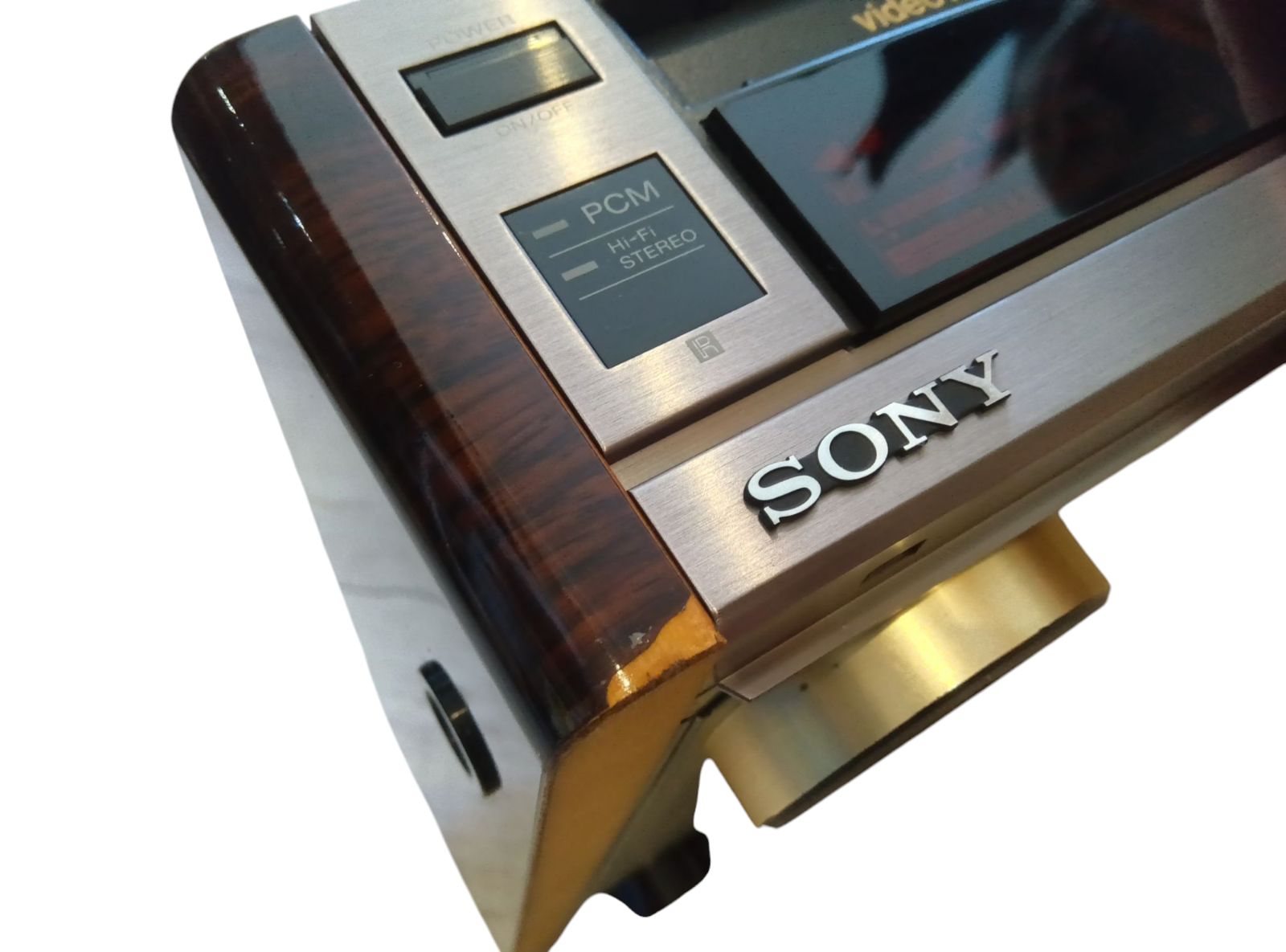 VIDEO CASSETTE