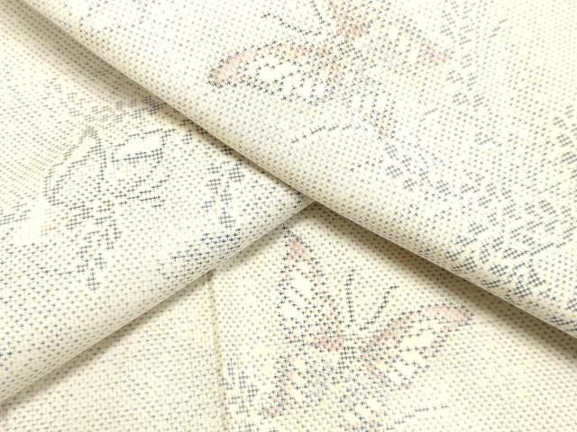 平和屋着物○本場大島紬 白大島 9マルキ 舞蝶草葉文 正絹 逸品 未使用  