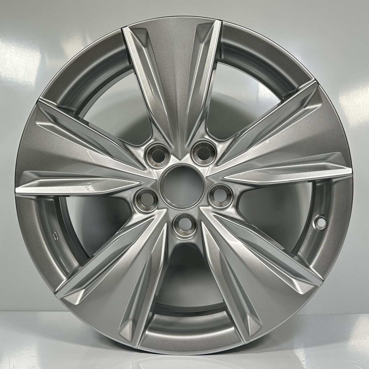 美品/塗装済 レクサス UX250 MZAH10 純正 アルミホイール×1本 シルバー