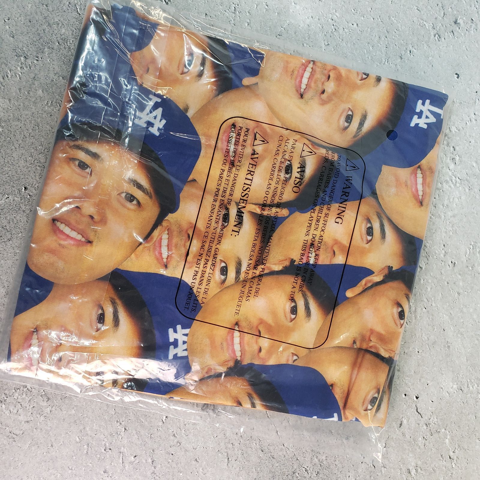 顔 Tシャツ