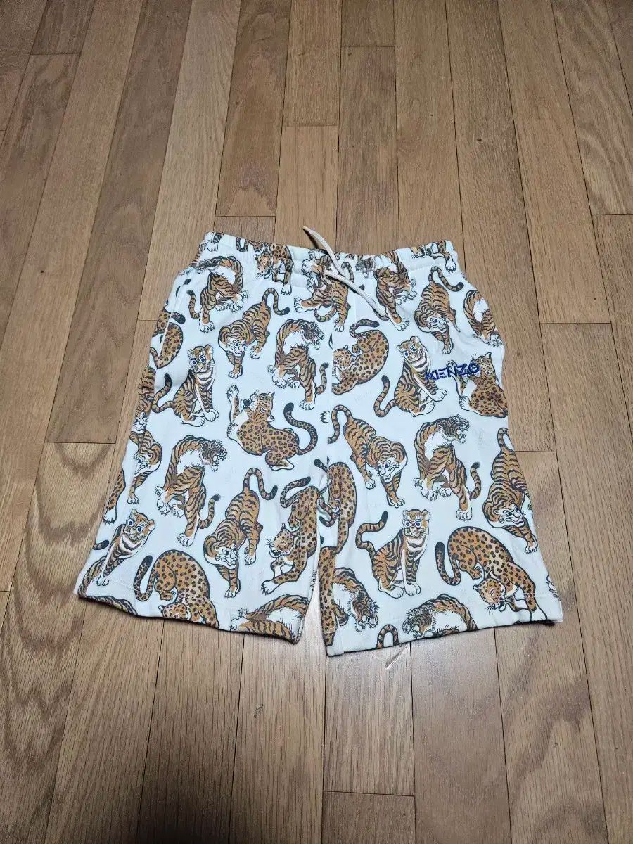 KENZO ケンゾー キッズ 半ズボン 8Y128