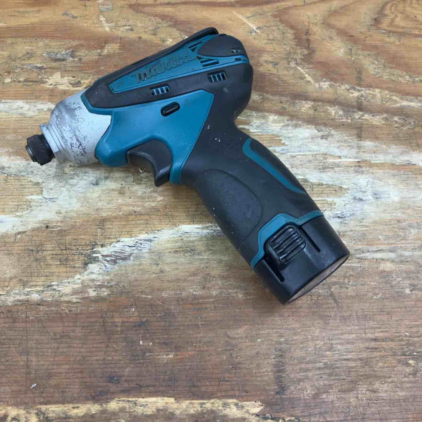 マキタ makita コードレスインパクトドライバ TD090DWXW 柏店