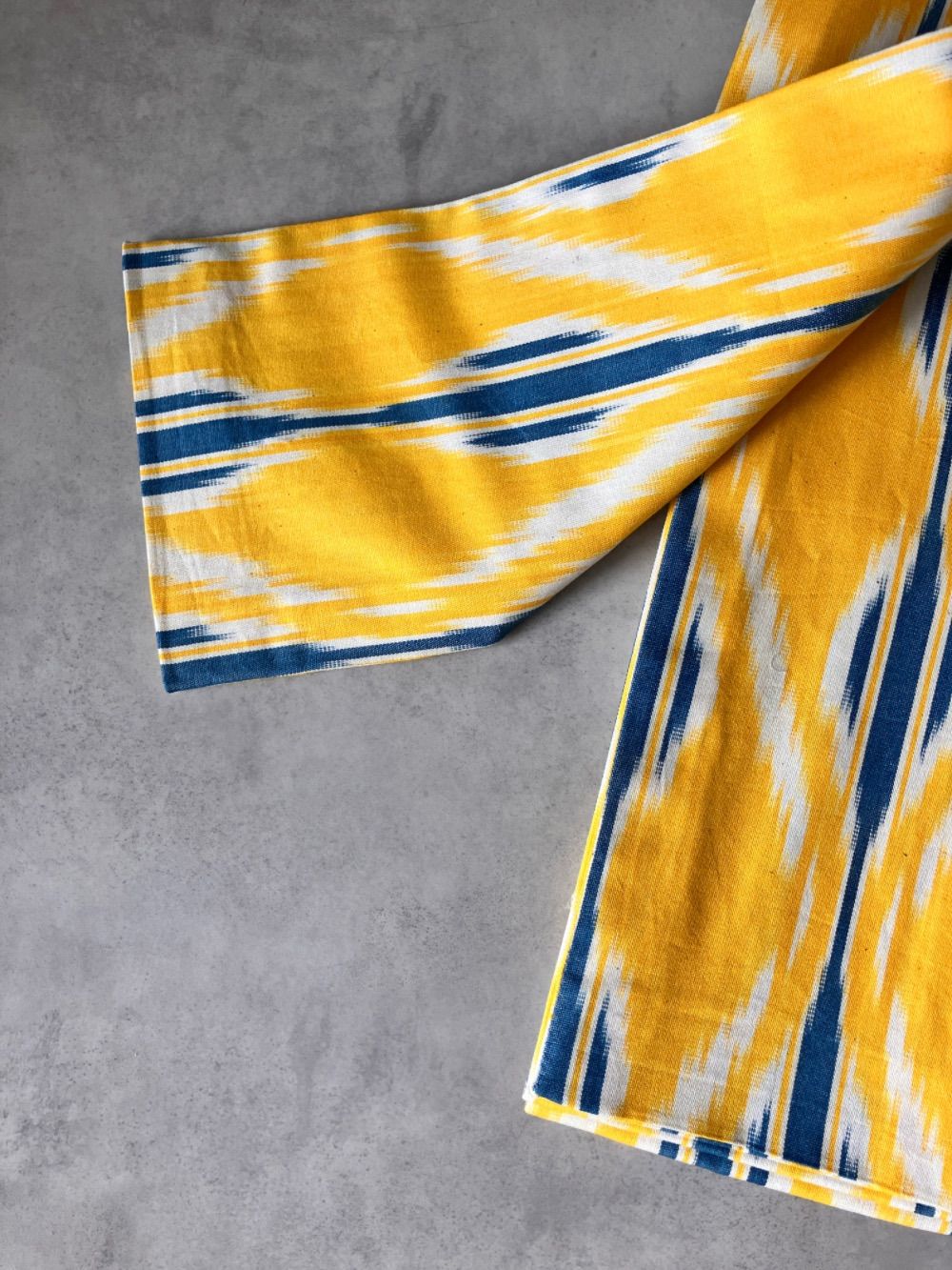 サンライズイエロー