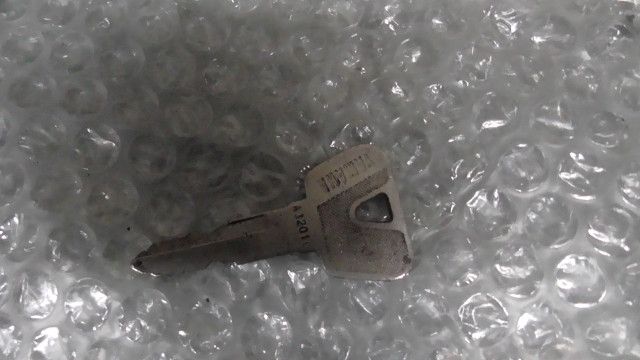 FOUR UA05J-011xxx
