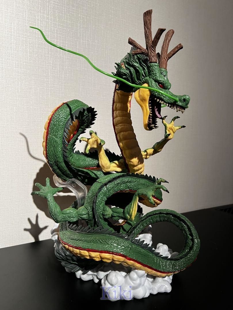 神龍とポルンガのフィギュア