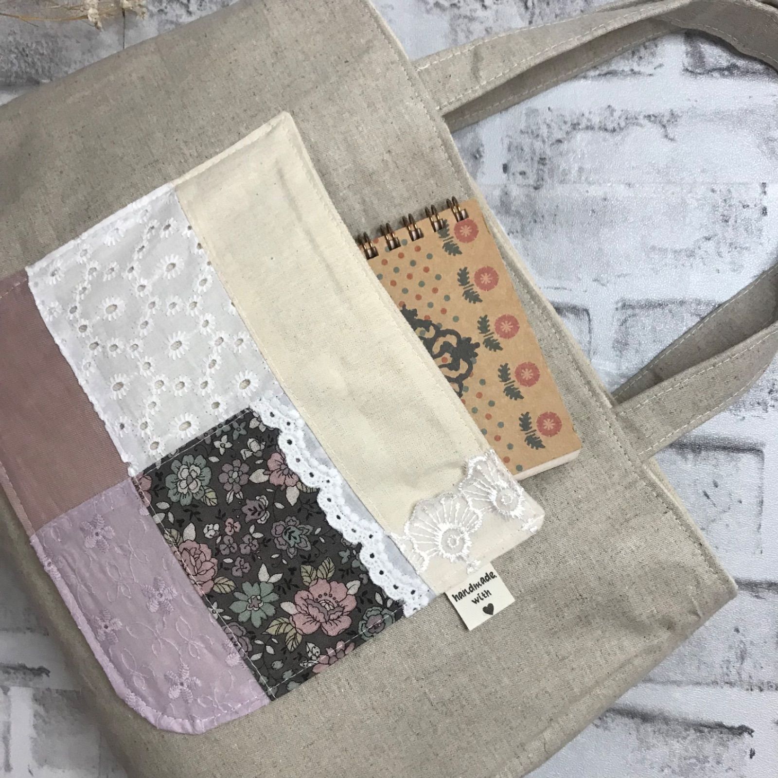 トートバッグ ハンドメイド バックポケットピンク系パッチワーク トートバッグ ハンドメイド バックポケットピンク系パッチワーク