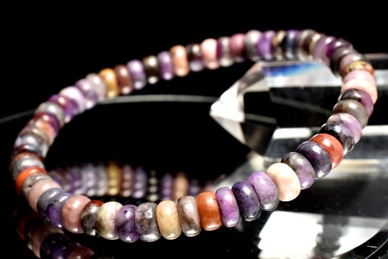 1点物】希少形状 スギライト(杉石) 3x6mm ボタン ブレスレット