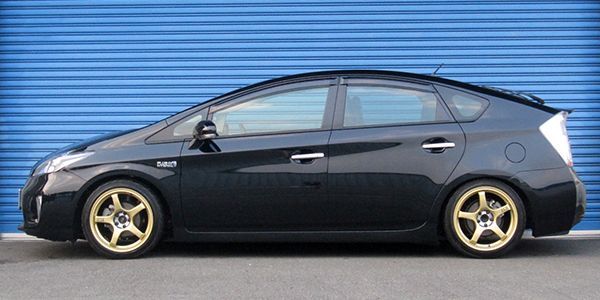 プリウス ZVW30