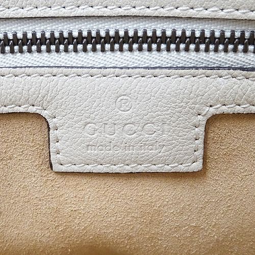 GUCCI バンブー　トートバッグ　ハンドバッグ　カーフレザー　オフホワイト GUCCI バンブー ハンドバッグ オフホワイト レディース