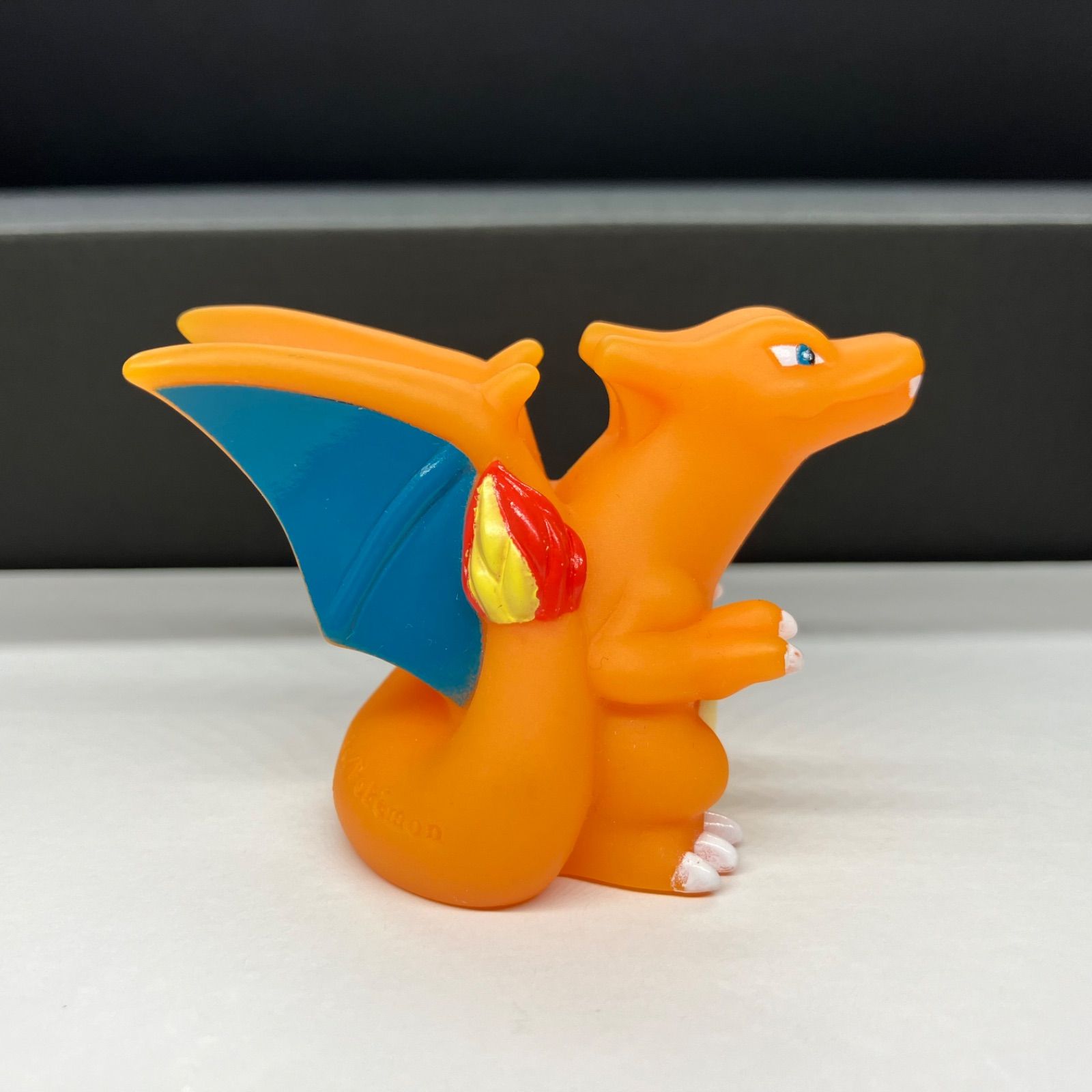 ポケットモンスター 指人形 フィギュア リザードン 色違い