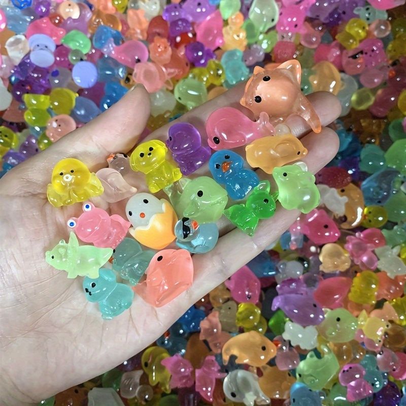 新着商品 110個の光るダークミニチュア動物フィギュア - レジンダック ドルフィン フロッグ ラビット タートル像 ステーキ付き 電源不要 庭 パーティ ミニランド 水族館 人形屋 庭の装飾 庭の装飾|漫画動物フィギュア|レジン建材 水上装飾 クリスマス